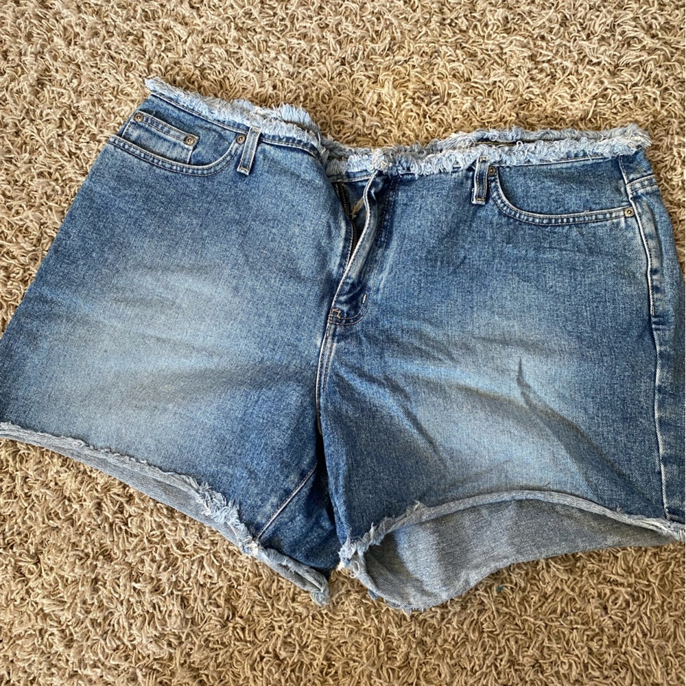 VINTAGE SHORTS